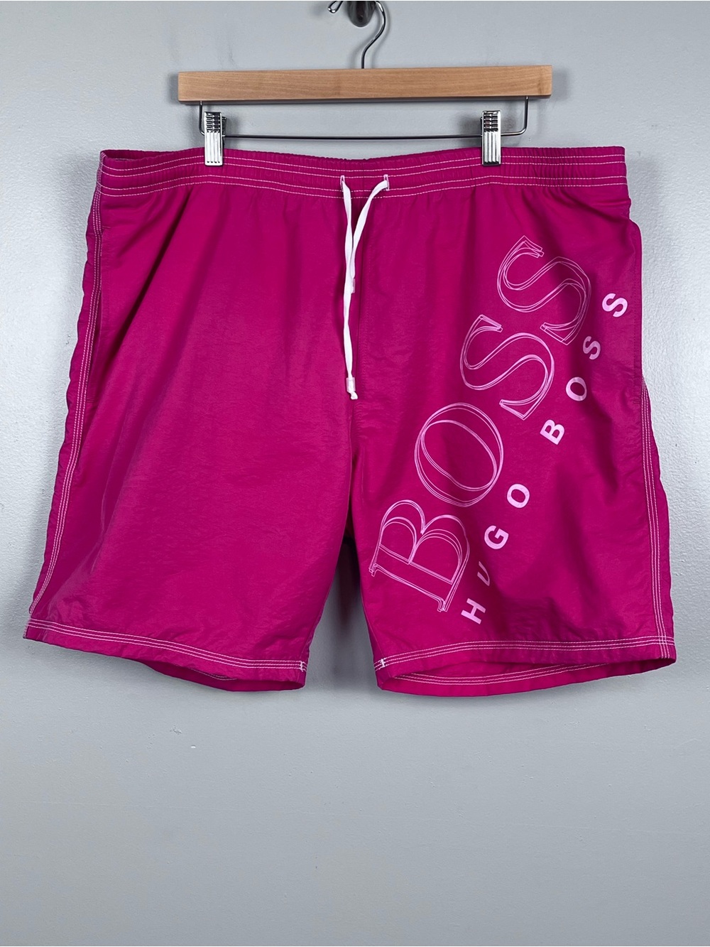 Hugo Boss Men's Elastic Waist Mesh LIned Pink Swim Trunks Size XL; Beach, Swim